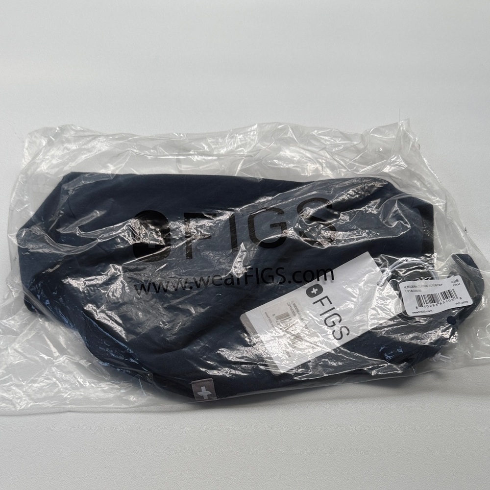 FIGS scrub cap dark Harbor